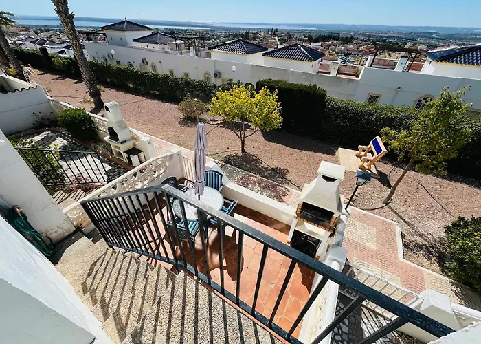 Bravo Hills Apartman *